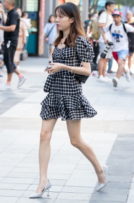 ��ֵ�������ʺܺ��ֻ���ɫ�߸�M����Ů