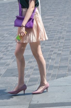 ���ȸ߸�����ְ���õ�OLС��