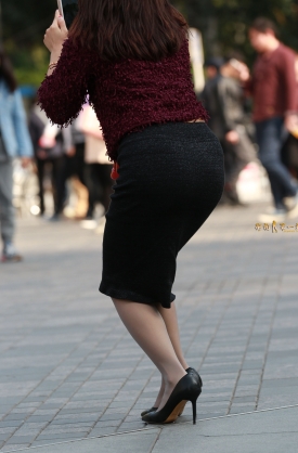 ��ζ����˿���ٸ�